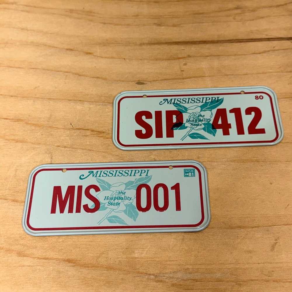 Mississippi Novelty Bike License Plate 1980s VTG White MIS SIP 412 001 Vintage